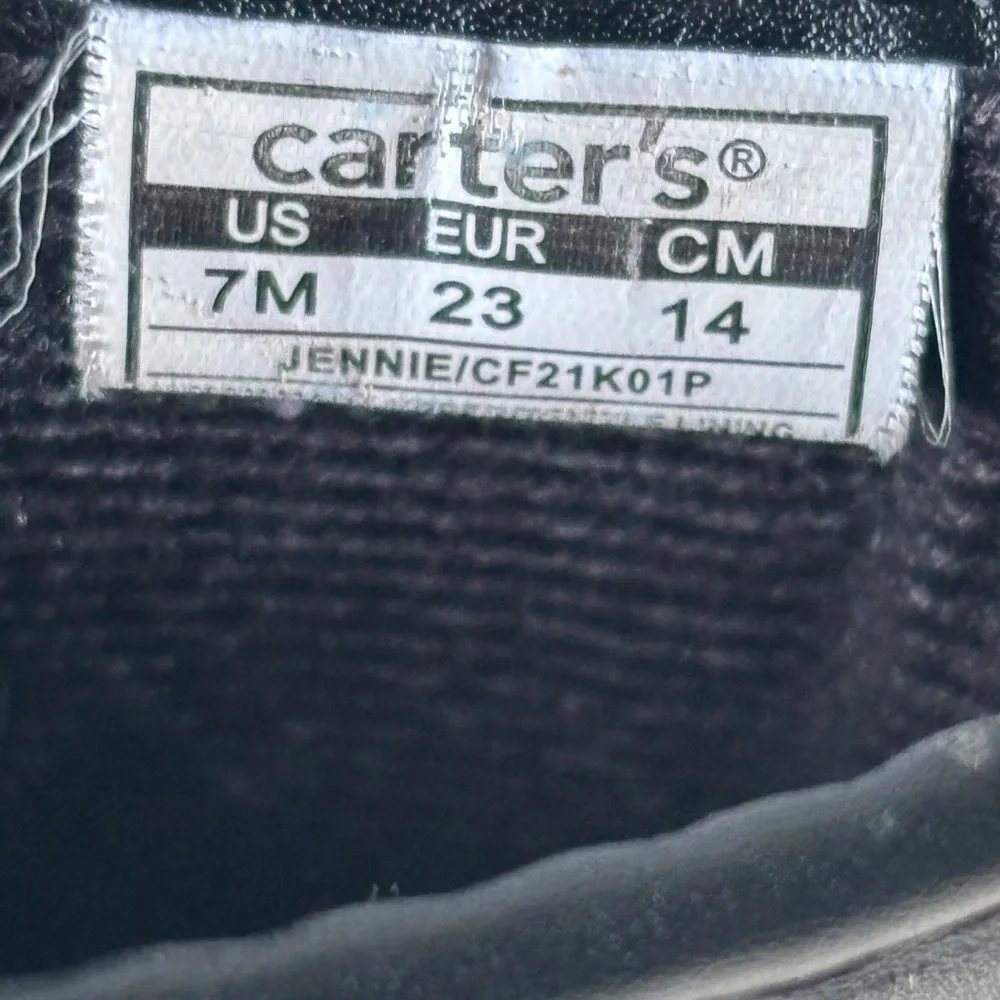 Carter's Black Kids Shoes size 7 M